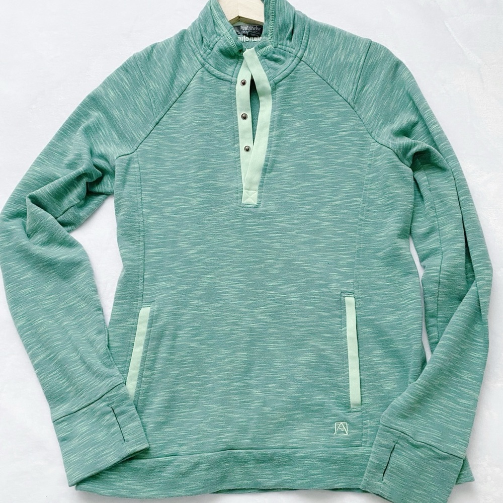 Avalanche Heathered Green Pull Over Mock Neck Thumb Hole Top